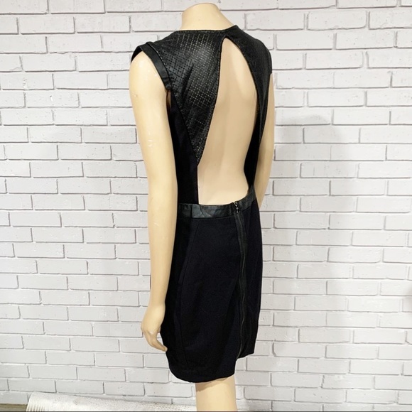 La Pina Dominique Sleeveless Cutout Back Dress - Picture 6 of 13